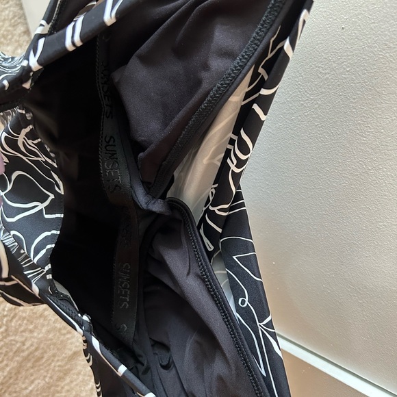 Sunset Serena Tankini Women’s Swimsuit Top with Underwire- 36D/38C lost palms - Picture 3 of 5